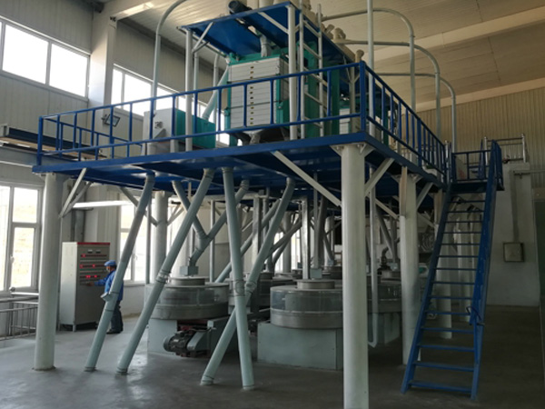 河南中牟30吨级樱花草在线社区www日本视频加工机械客户安装现场